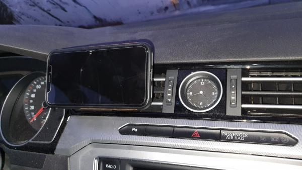 RS-Mount, fahrzeugspezifischer Handyhalter passend für VW Passat B8 ab Baujahr 2014, VW Arteon Baujahr 2017-2020, Made in Germany